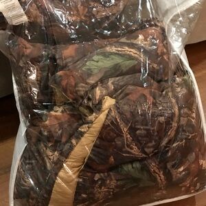 Camouflage Patterned Comforter